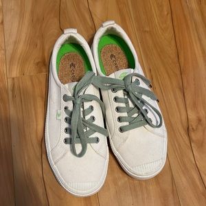 Cariuma OCA low ⚡️